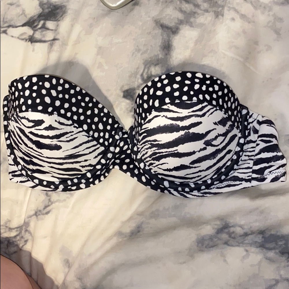 Black and White Printed Bikini Top